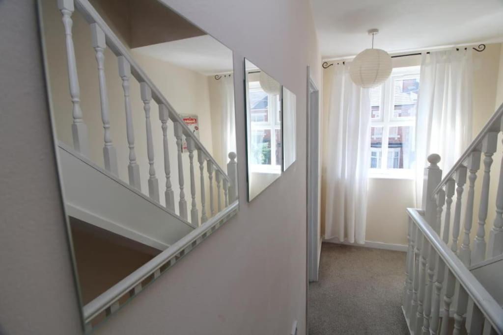 2-bedroom With Free Parking Near Abbeydale Road Apartment Sheffield